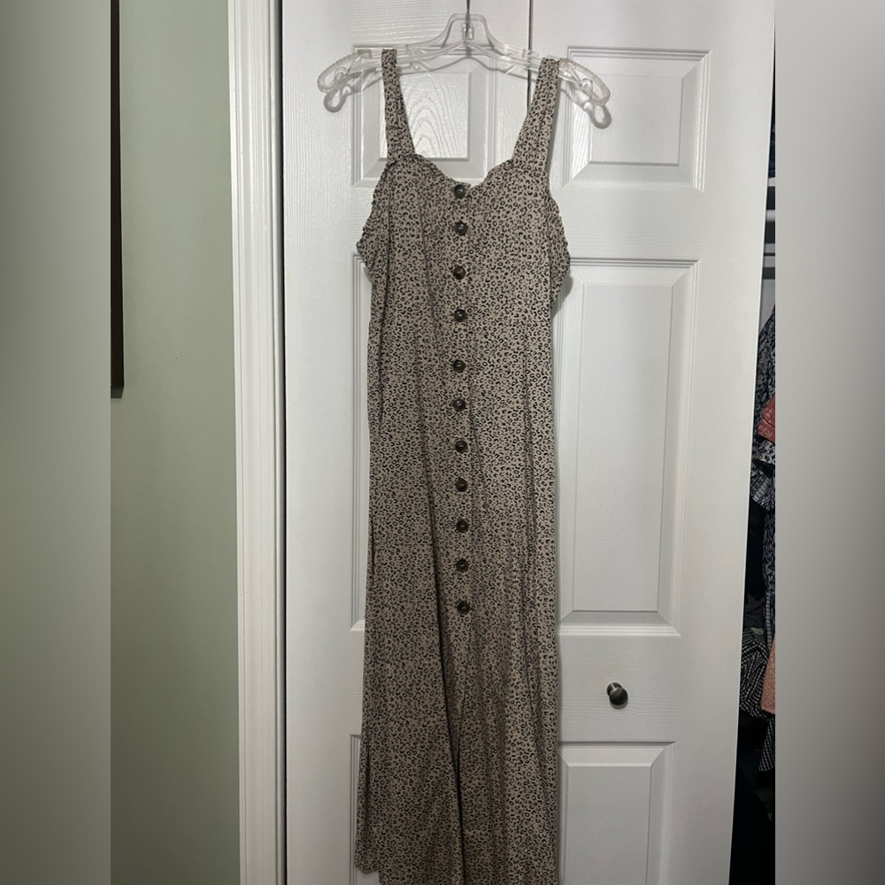 MAXI dress animal print with brown buttons size L